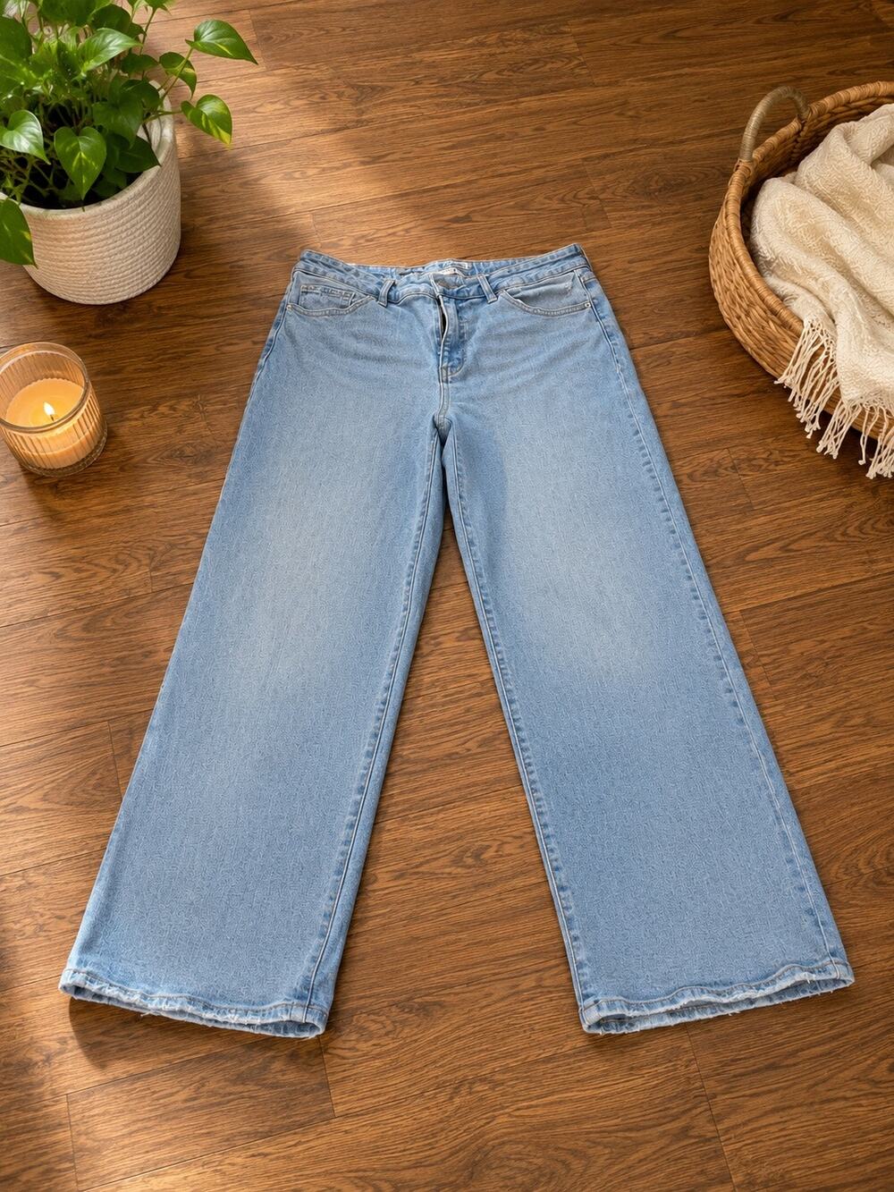 Ava & Viv Women’s Plus Size 17 High Rise Straight Leg Jeans Light Wash Denim